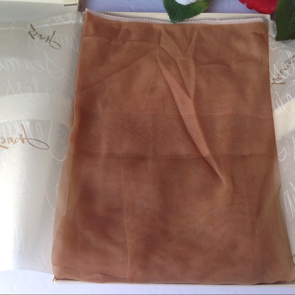 Hanes 1 pair VTG Nylon Thigh Hi Hosiery Stocking Bali Rose NWB - Picture 7 of 16